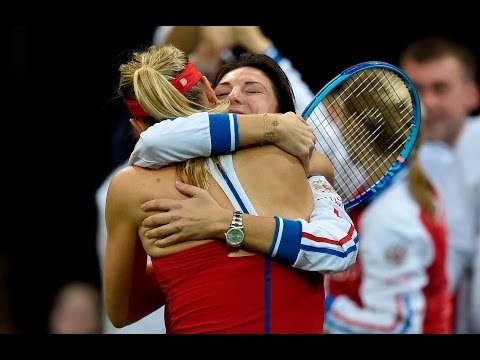 Maria Sharapova d. Petra Kvitova 36 64 62