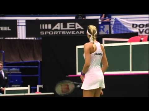 Highlights: Petra Kvitova (CZE) v Kristina Mladenovic (FRA)
