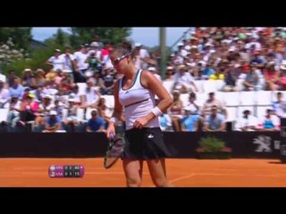 Highlights: Paula Ormaechea (ARG) v Venus Williams (USA)
