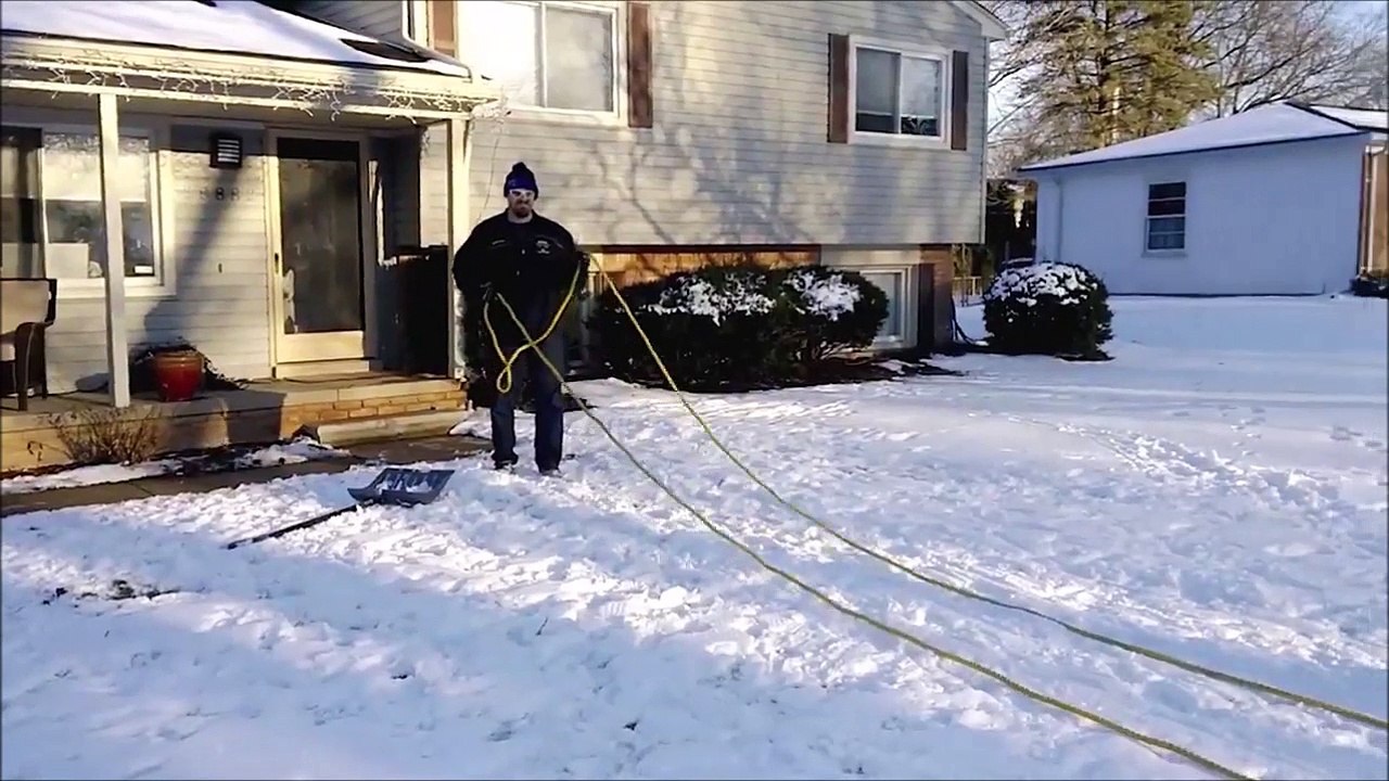 Quand ton papa a une idée à la con pour te faire faire de la luge... FAIL