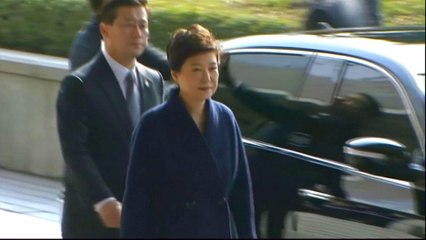 Prosecutors question South Korea's Park Geun-Hye