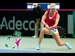 Highlights - Eugenie Bouchard (CAN) v Vesna Dolonc (SRB)