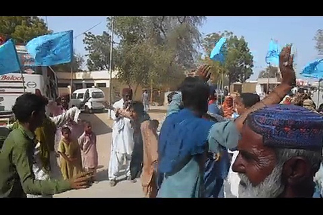Sindh Awami Carwan 2017 @ Sun Jamshoro Gul Dance