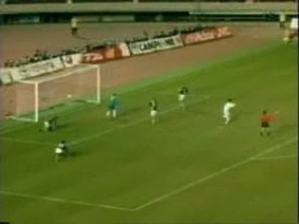 Top 3 des buts de RAUL - n°1