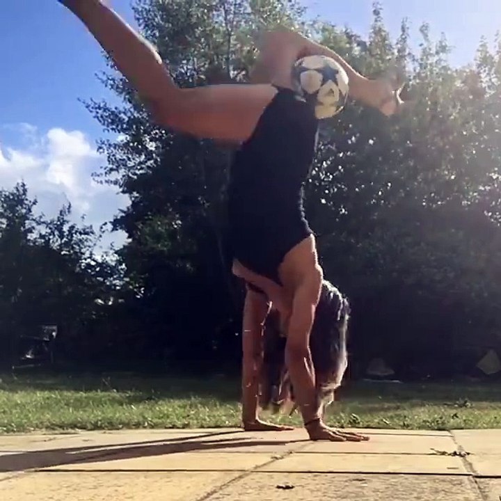 topuklu ayakkabısı ile muhteşem şov