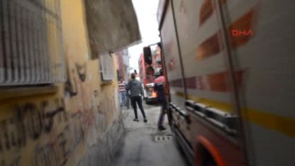 Adana Makinedeki Fazla Çamaşır Evi Yaktı