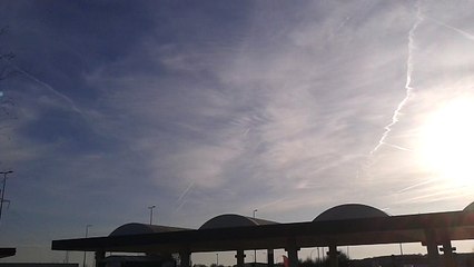 Chemtrails (Sud ouest de Paris) - 14 mars 2017 - 17h30