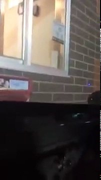 Ces filles ne sont visiblement pas d'accord...