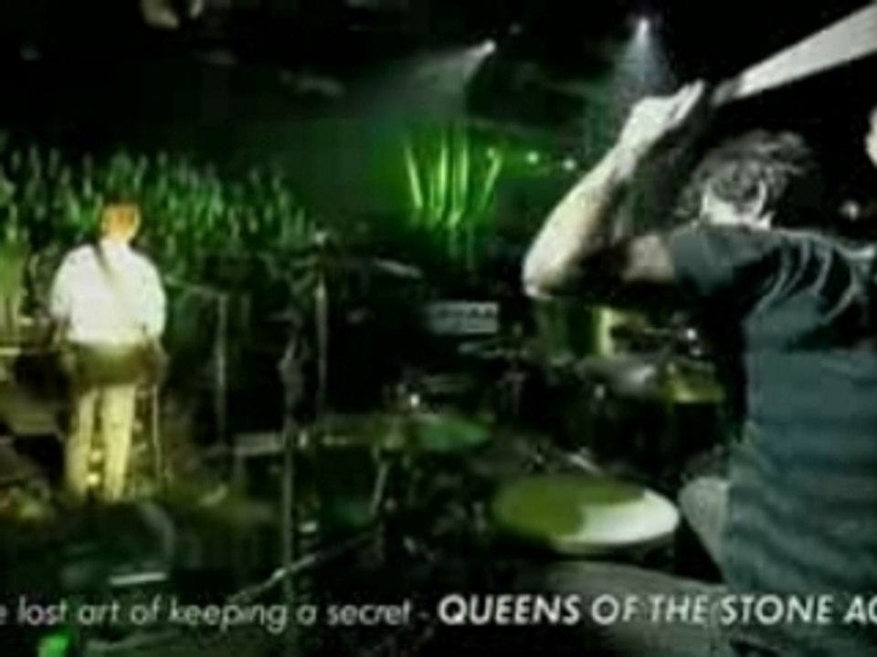 Qotsa - The lost Art of Keeping a Secret canal+ (11)