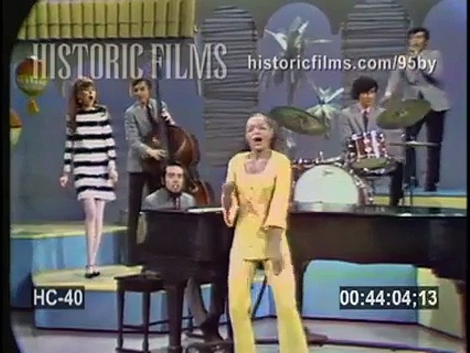 Eartha Kitt with Sergio Mendez & Brazil 66  (1966)