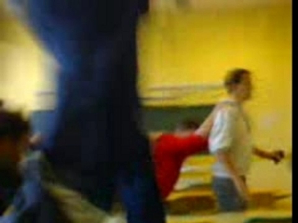 Bordel en cour au lycée gambetta a tourcoing