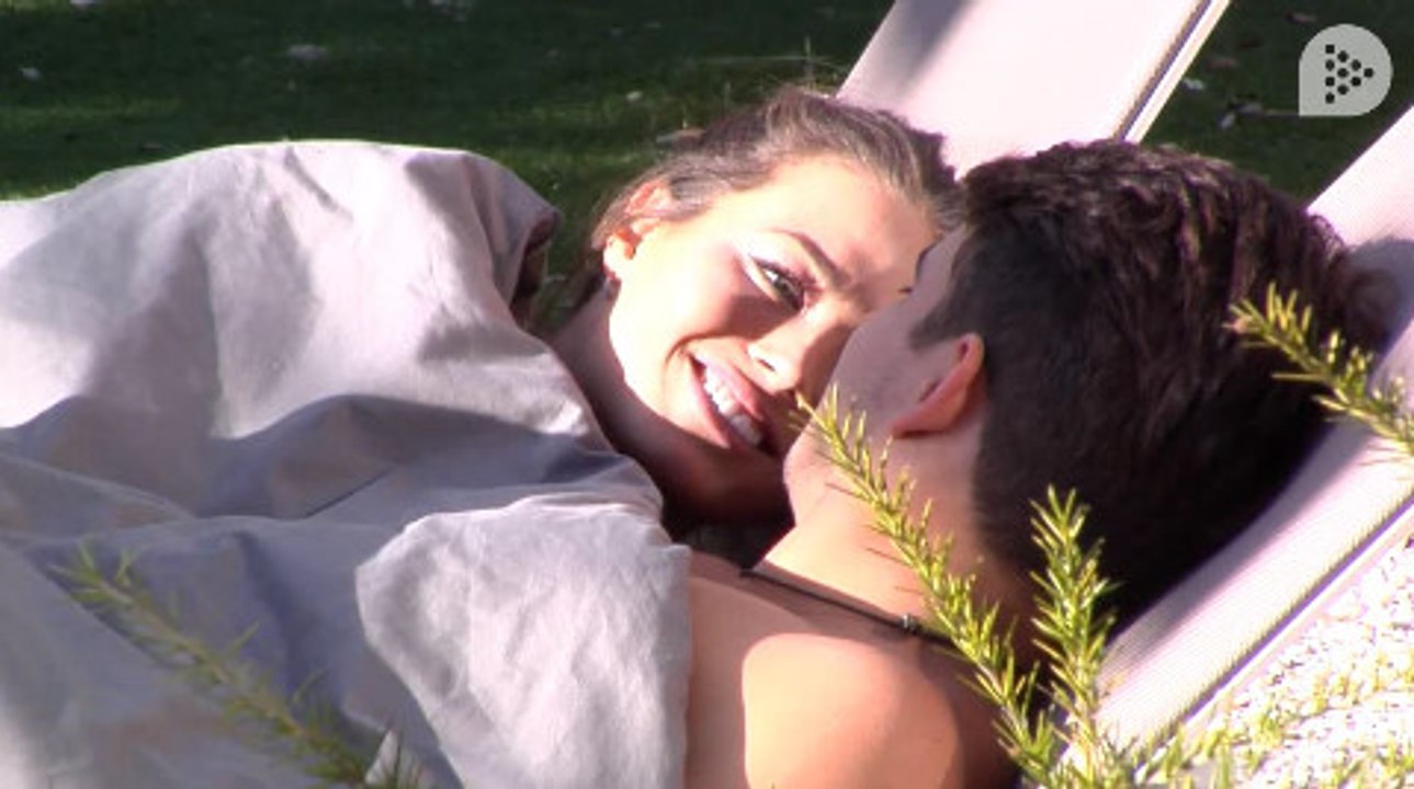 Aly y Antonio hablan en el jardín GHVIP5 (21/03)