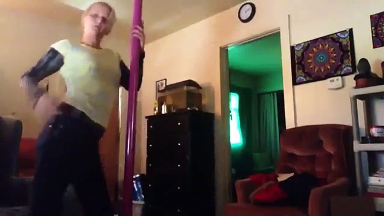 Funny Girls Falls and ...
