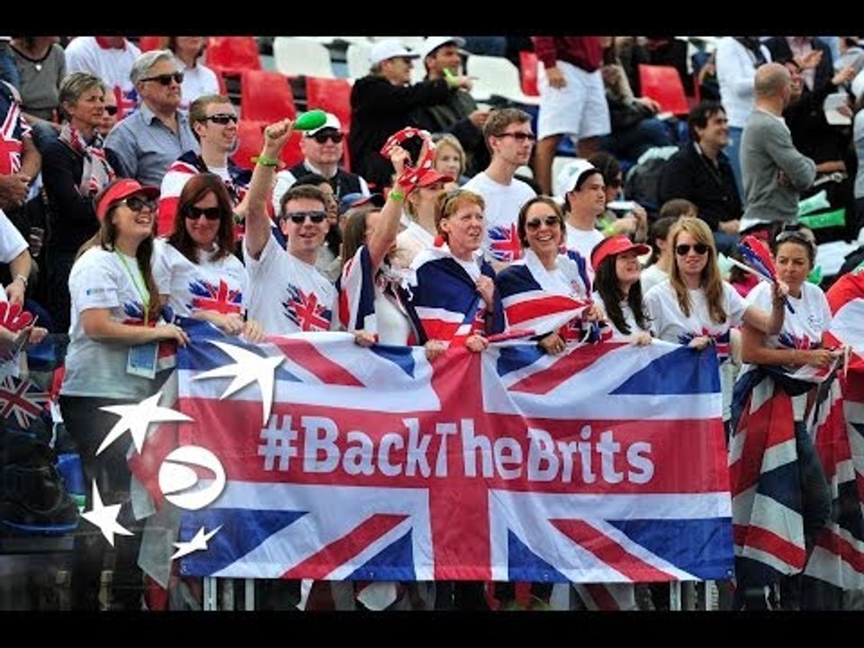 Fans show their colours in Naples