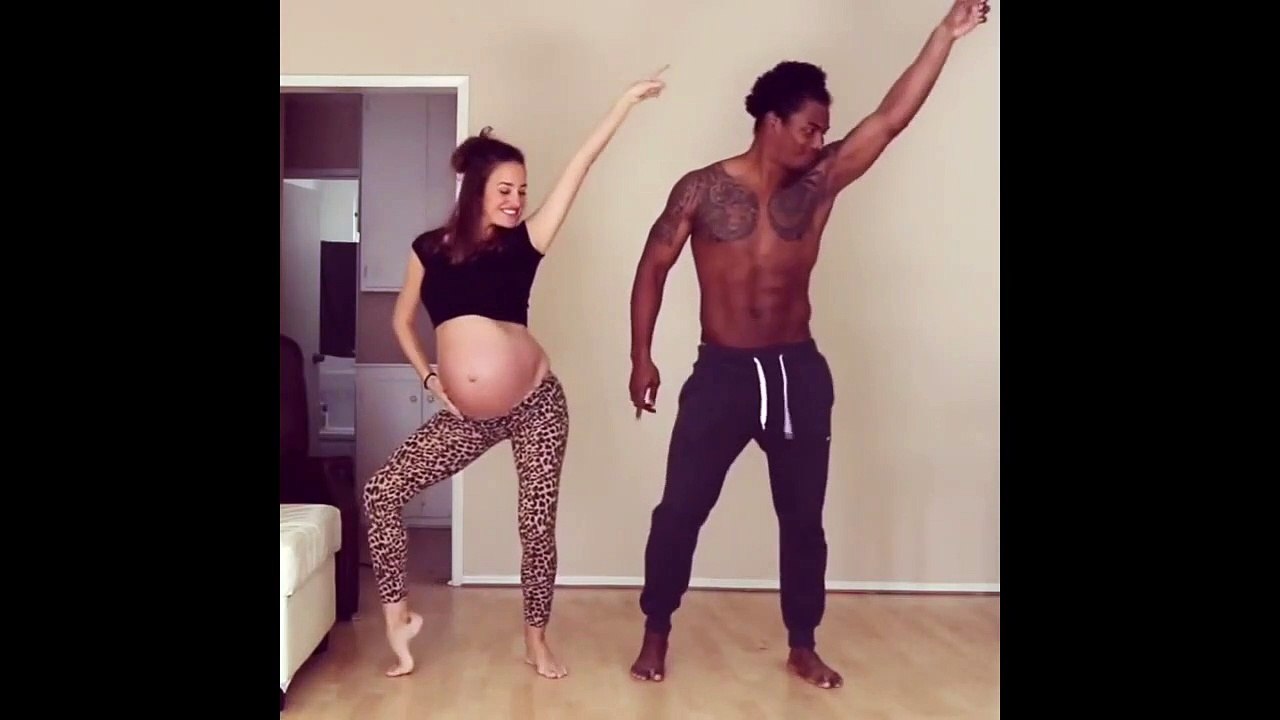 La chorégraphie de ce couple pour feter l arrivée de leur bébé est juste adorable !