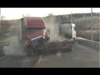 Car Crashes-Shocking dash camera HD #150