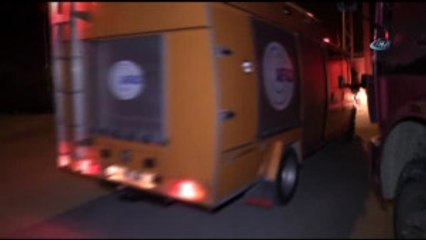 Konya'da İstinat Duvarı Çöken 3 Katlı Bina Boşaltıldı