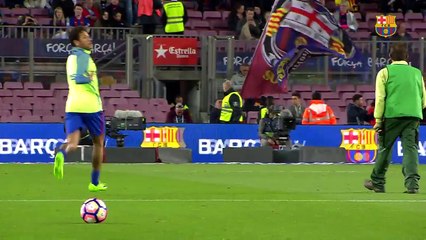 Quand Neymar fait la misère à un jardinier du Camp Nou