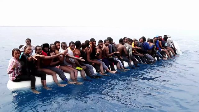 420 migrants secourus au large des côtes libyennes (marine)