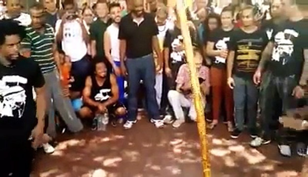 Briga na roda de capoeira