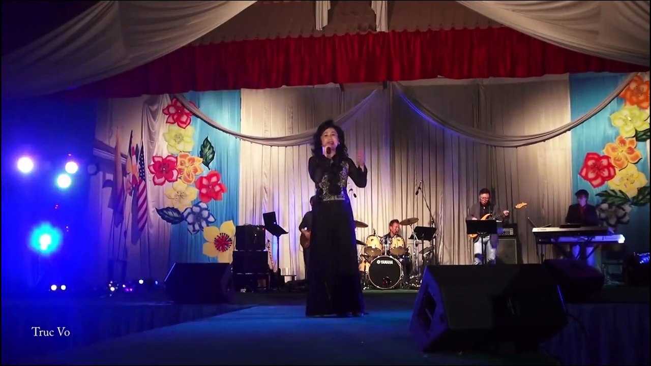 Xuân Trên Đất Khách - Thanh Tuyền hát live