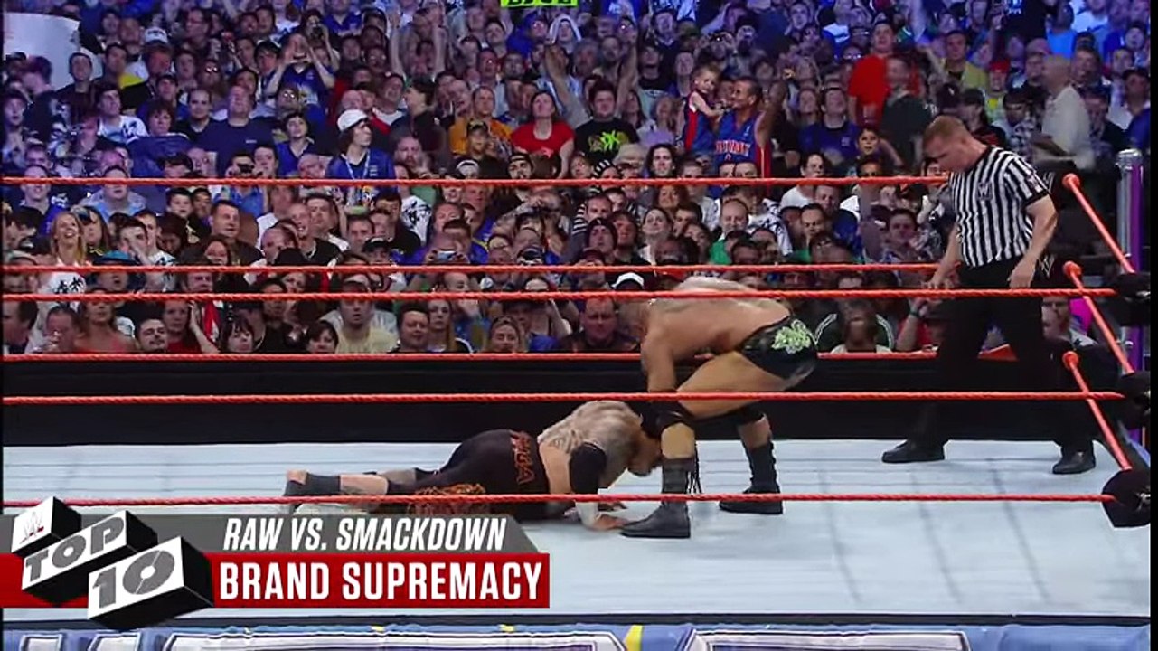 Raw vs. SmackDown- WWE Top 10, Nov. 19, 2016