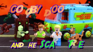 Scooby Doo Lego Mystery Machine Captures Batman Legos with Spiderman and Captain America Flash Masks-jRIKa