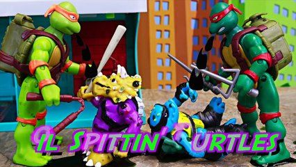 Teenage Mutant Ninja Turtles Spittin' Raphael Giant Robot Spills Oil on Triceraton and Slash Mutants-8eXUyji6