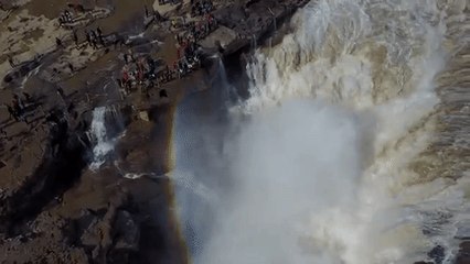 Hukou Waterfall's Splendor Revealed in Stunning Drone Footage