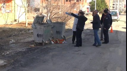 Çöp Konteynerlerinin Arasında 2 Günlük Bebek Cesedi Bulundu