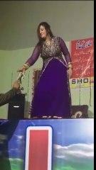 Neelam Gul New Pashto Stage Dance 2017