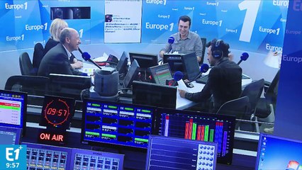 Download Video: Willy Rovelli ne fait pas le malin face au patron d'Europe 1