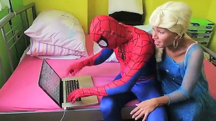 Frozen Elsa Becomes Two-Headed Elsa! w: Spiderman, Joker, Giant Candy! Funny Superheroes