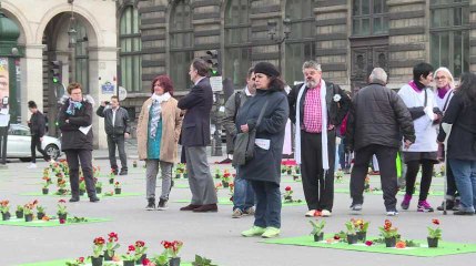 Hommage à Paris aux plus de 500 morts de la rue en 2016