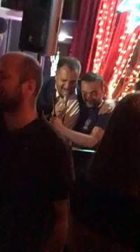 Shpend Ahmeti këndon në Bamboo