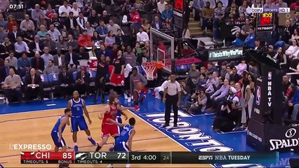 NBA : Les basketteurs Robin Lopez et Serge Ibaka se bagarrent sur le terrain