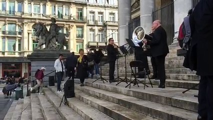 22 mars : hommage à la Bourse
