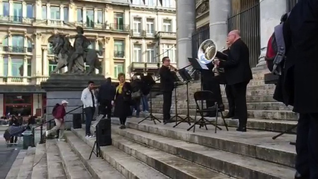 22 mars : hommage à la Bourse
