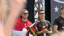 SEPAKBOLA: Internasional: Podolski Berpisah Dengan Timnas Jerman