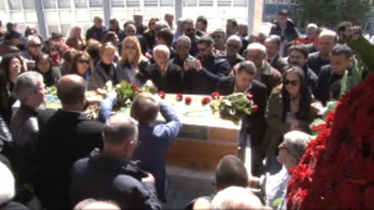 Gazeteci Tayfun Talipoğlu, Ankara'da Son Yolculuğuna Uğurlandı 2