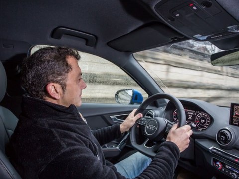 Franck Lagorce au volant de l'Audi Q2 (diaporama vidéo)