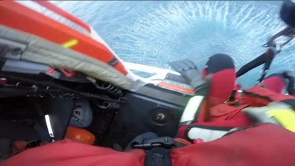 Rescate de la tripulación del Marengo Helicopter Rescue Helimer 204 AW139