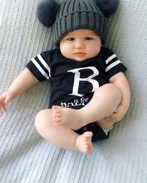 ‪Cute Babies‬[8]