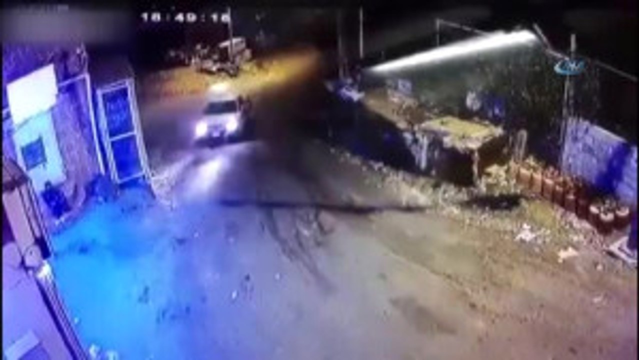 Riyad)- Ölüm Böyle Teğet Geçti