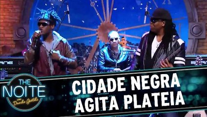 Cidade Negra canta "Batendo em sua porta"