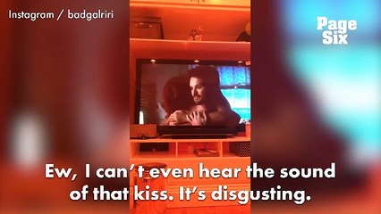 Rol Aldığı Dizinin Yatak Sahnelerini İzleyen Dünyaca Ünlü Sanatçının Komik Tepkisi