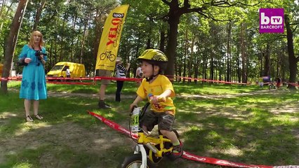 A seulement 4 ans il conduit des motos comme un pro