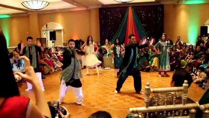 Mehndi Dance Beautiful Girls and Handsome Boys On Fire