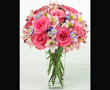 Αβάσταχτο να βρίσκεσαι αλλού αβάσταχτο να είσαι μακριά μου...