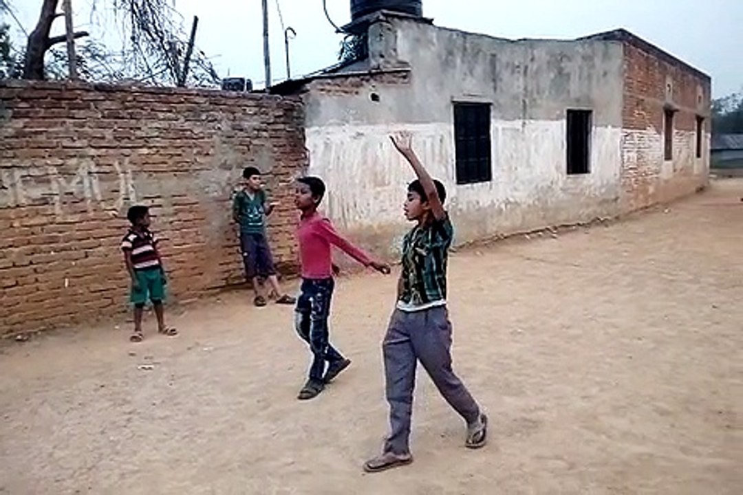Amazon children cricket,